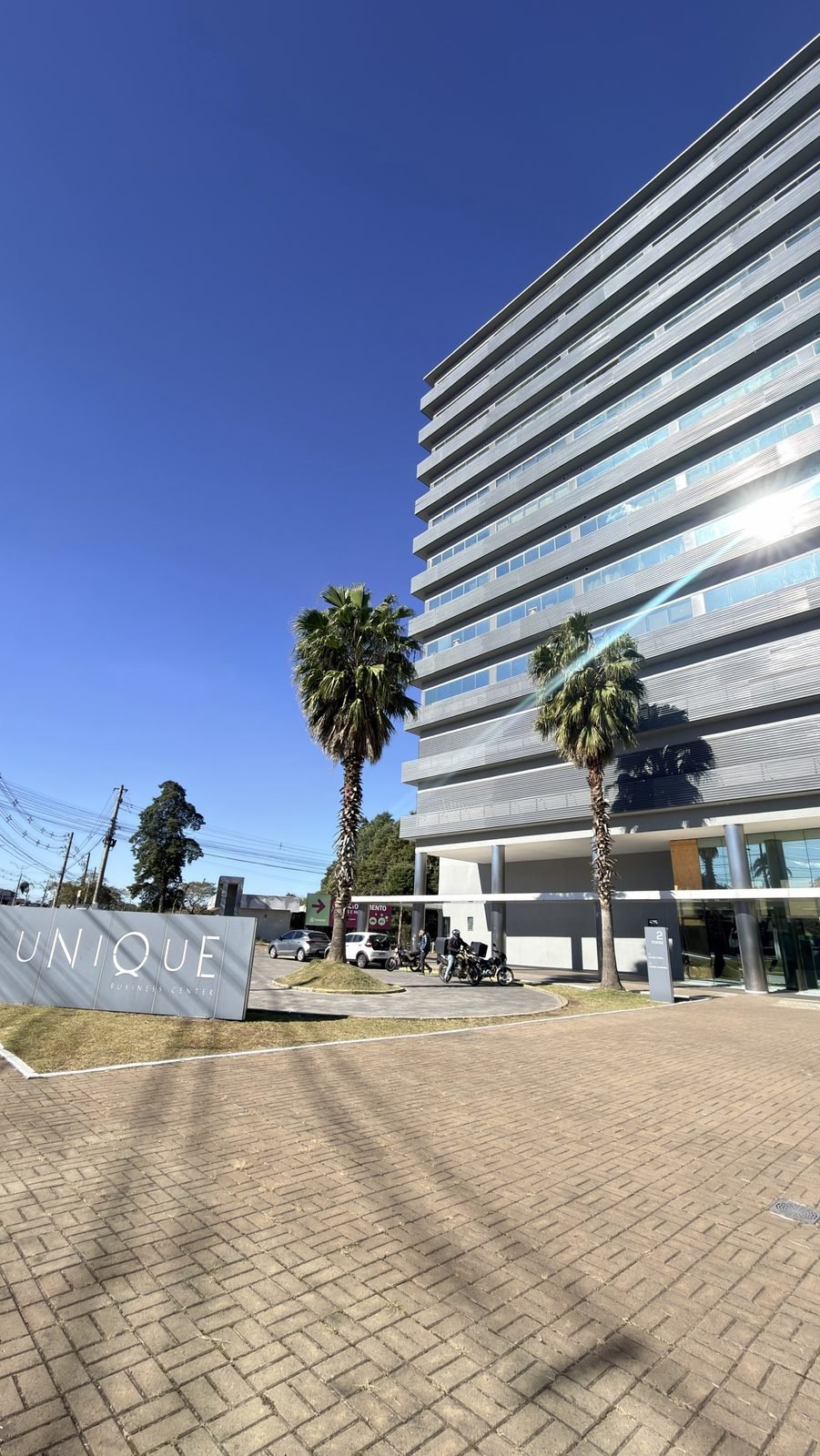 Unique Business Center, Torre 2, ao lado do Gravataí Shopping